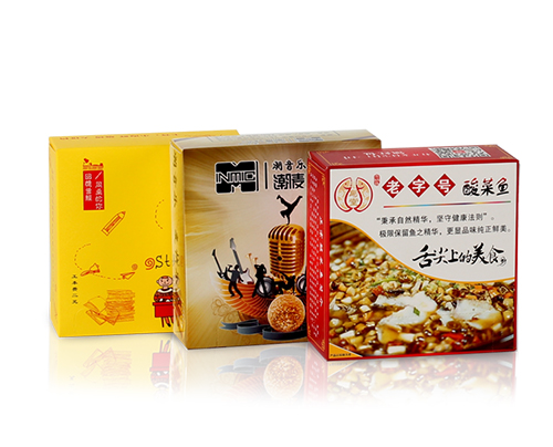 盒裝方巾紙定做產(chǎn)品